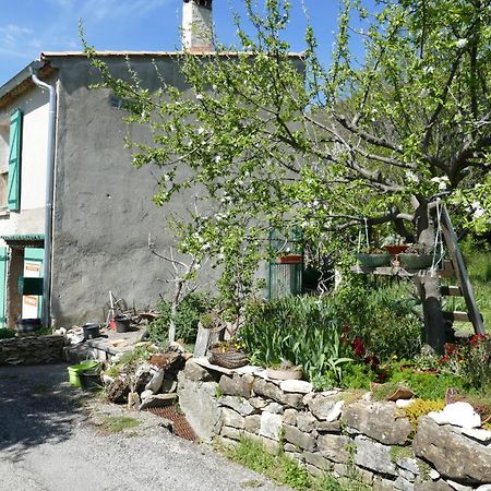 Les Bois Rouges Bed & Breakfast La Rochegiron Bagian luar foto
